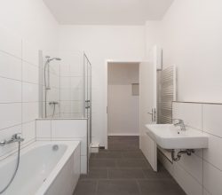 Feuerbachstr Ecke Thorwaldsenstr Leerwohnung 4870