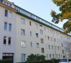 Lothar-Bucher-Str. 10a 07